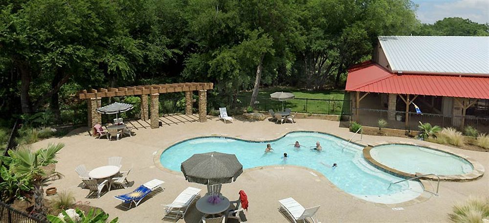 Rustic Creek Ranch Resort At North Jellystone Park 伯利森 外观 照片